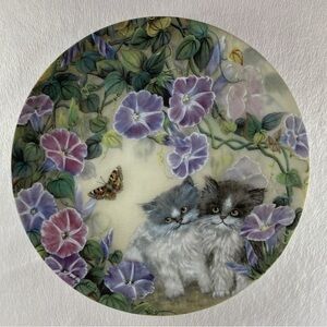Floral Cat Decorative Plate